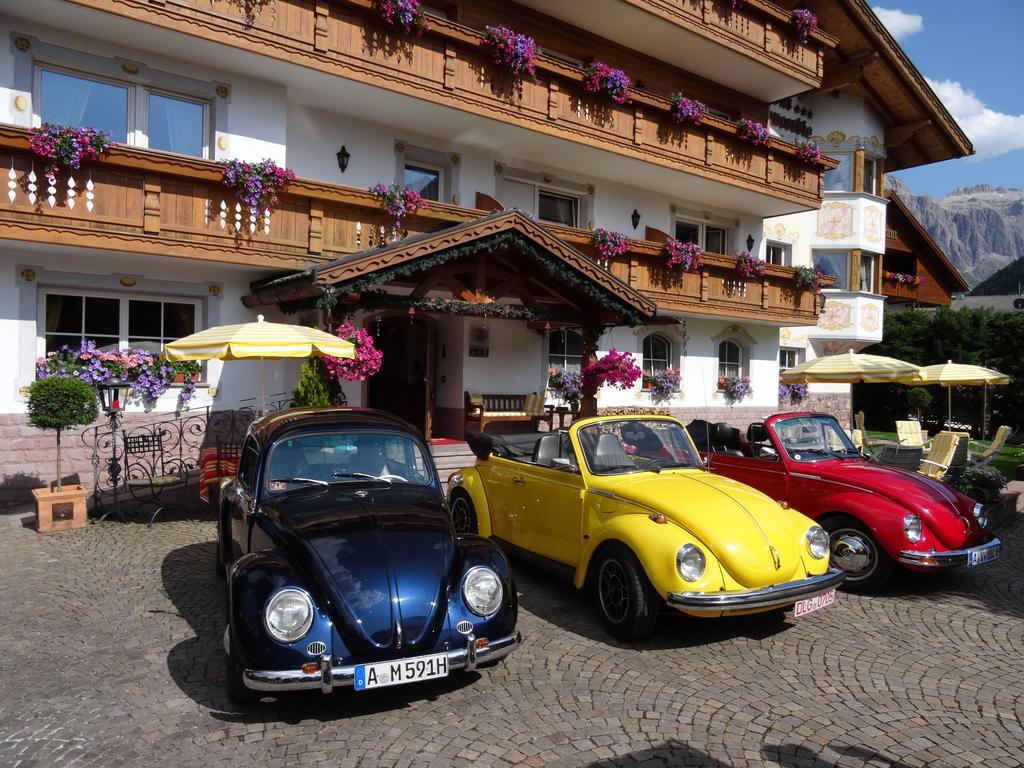 Hotel Garni Concordia - Dolomites Home Selva di Val Gardena Exterior photo