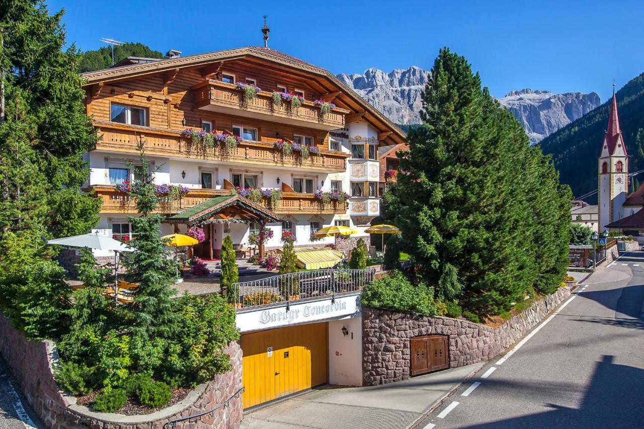 Hotel Garni Concordia - Dolomites Home Selva di Val Gardena Exterior photo