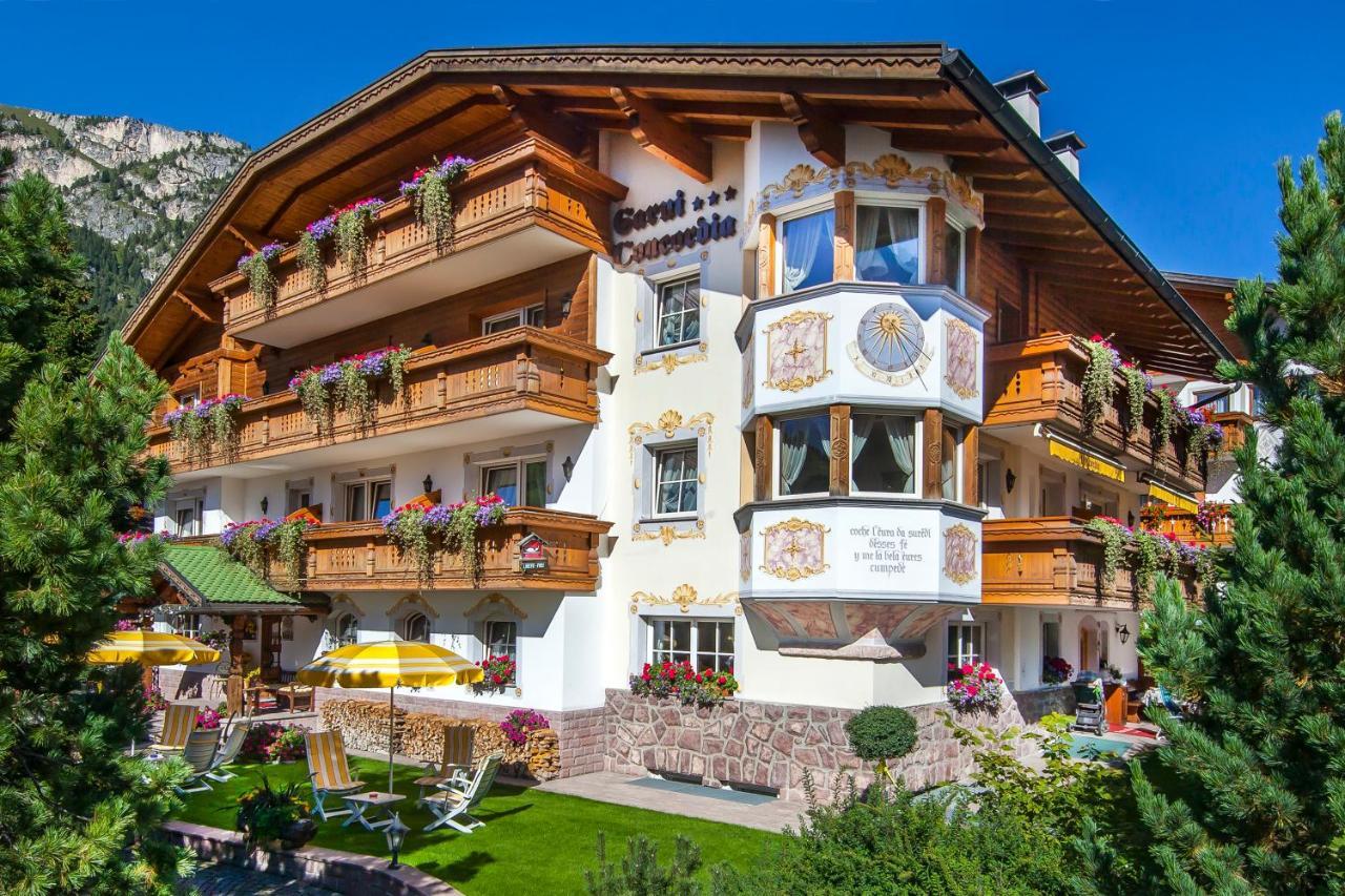Hotel Garni Concordia - Dolomites Home Selva di Val Gardena Exterior photo